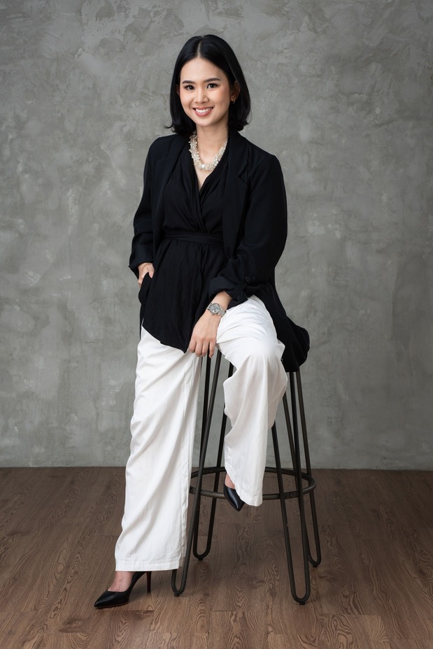 Avrila Anzani, S.H., M.H.